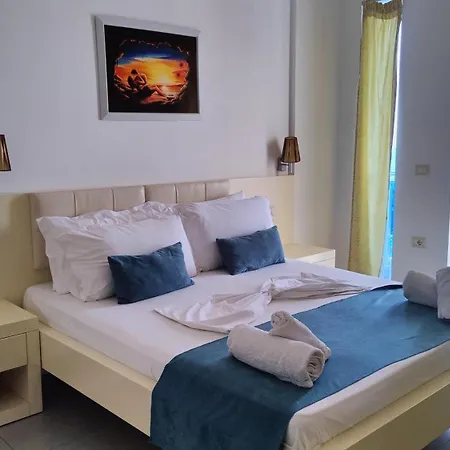 B&g * Sarandë